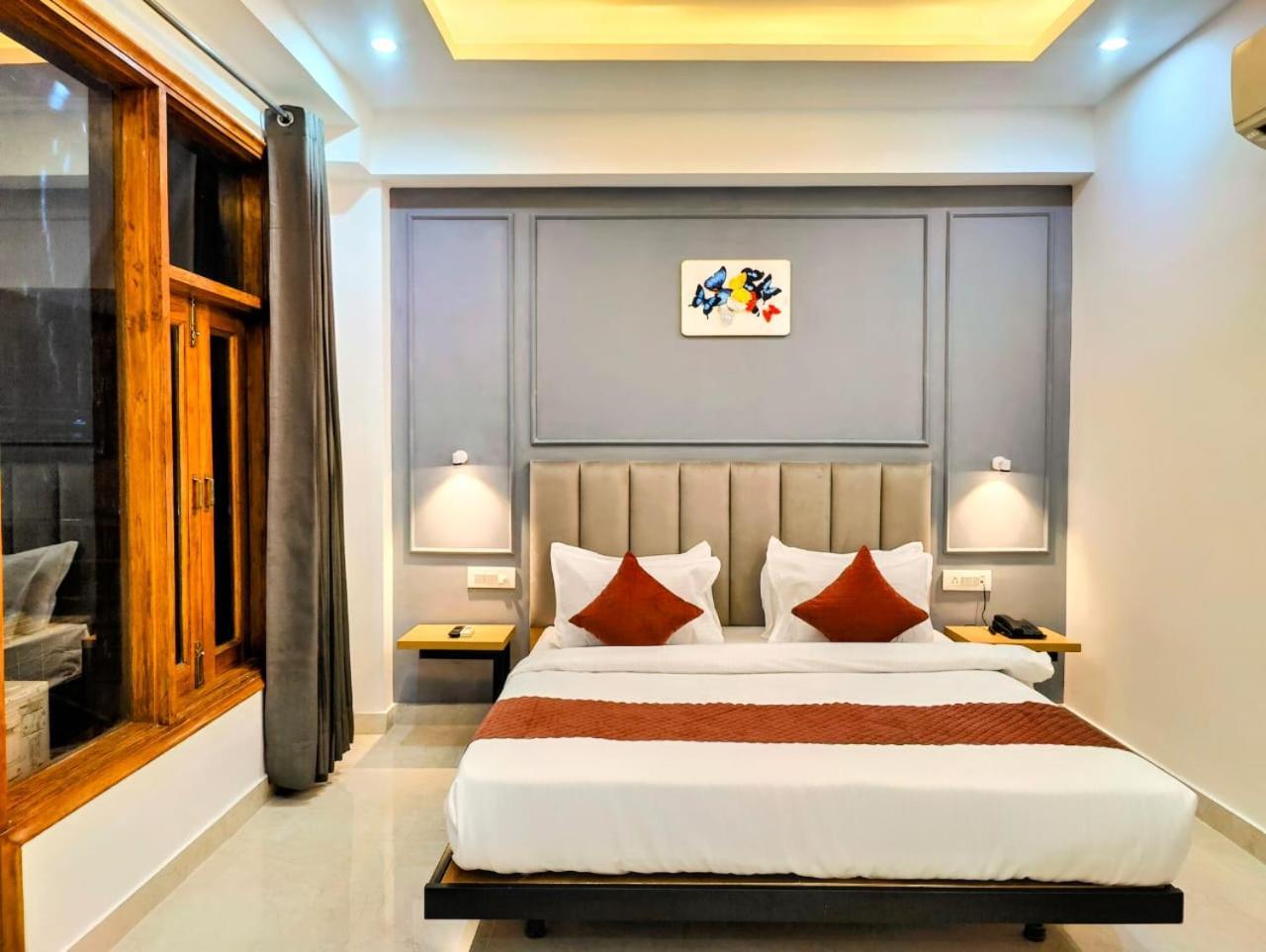 Mavens White Artemis Hospital Road Sector 52 Gurgaon Hotel Eksteriør billede